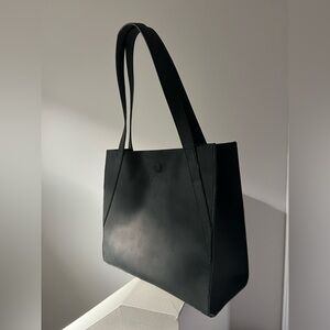 L.L. BEAN | Stonington Full-Grain Leather Tote